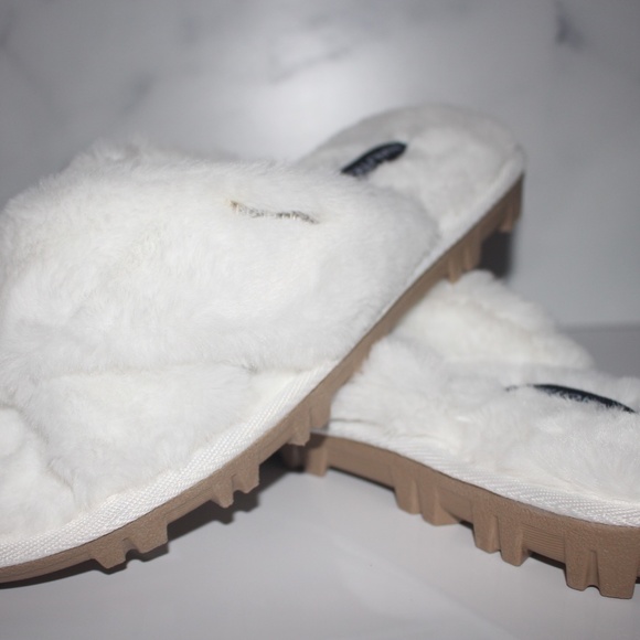 Nautica Aren Faux Fur Slippers (WHITE) - Picture 5 of 5